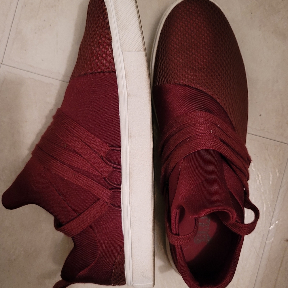 Women's shoes